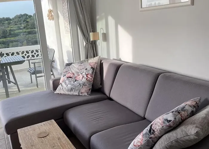 Luxury 2 Bedroom On Quinta Da Saudade Pêra