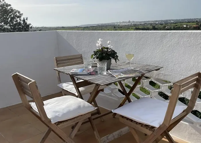 Luxury 2 Bedroom On Quinta Da Saudade Villa *