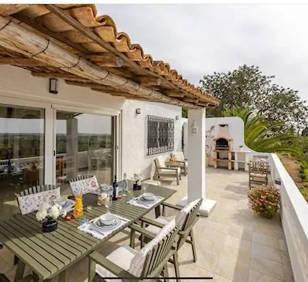 Luxury 2 Bedroom On Quinta Da Saudade Villa